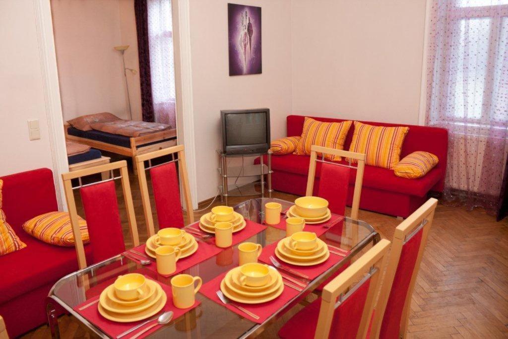 Raisa Apartments Fuenkhgasse Пресбаум Номер фото
